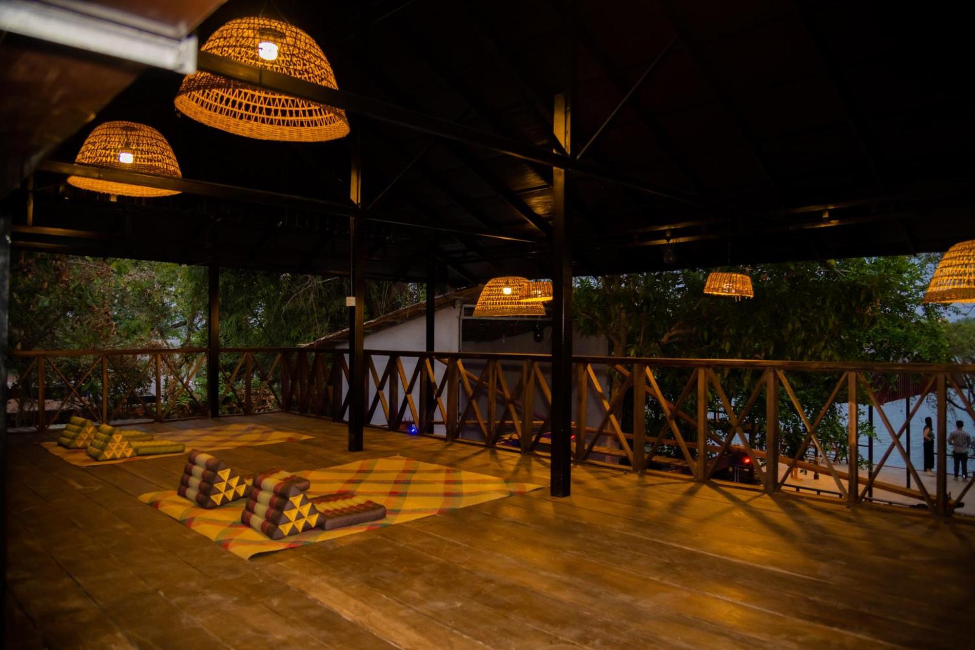 Banyan Tree Hostel Kampot Exteriér fotografie